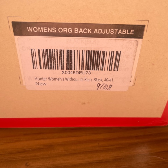 Women’s tall hunter rain boots. - Picture 2 of 4